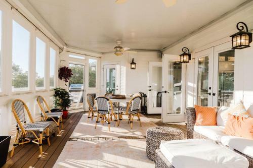 The Above Lakeside Retreat Nashville
