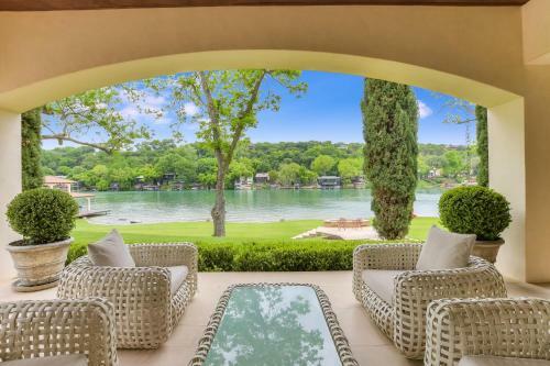 The Above Crown Jewel On Lake Austin