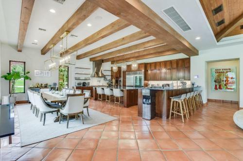 The Above Crown Jewel On Lake Austin