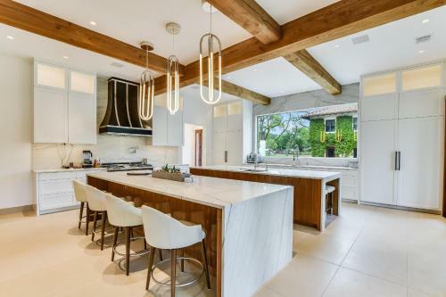 The Above Crown Jewel On Lake Austin