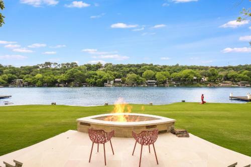 The Above Crown Jewel On Lake Austin