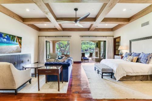 The Above Crown Jewel On Lake Austin