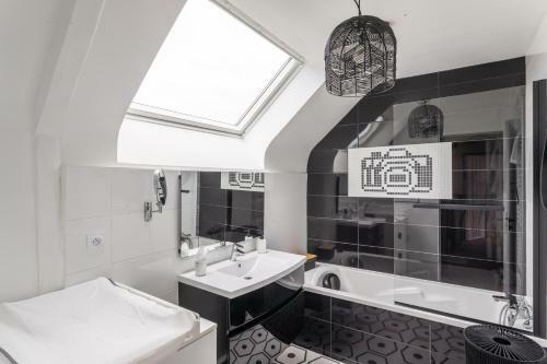 La Villa Du Golf - Avec Piscine Couverte Chauff�e Et Jacuzzi