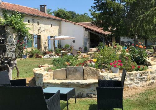 Twin Emperor Tent In Le Vieux Cerier Charente