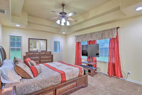 Family-friendly Woodway Home With Private Yard!