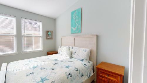 Villa Bc202 Funky Parrot, Heated Saltwater Pool, Short Walk To Beach, Gameroom