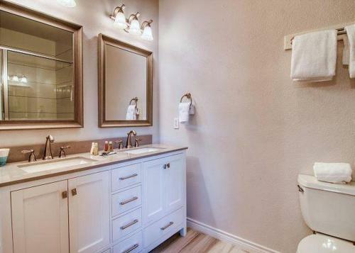 Apartamento Mc08 Upscale Condo, Shared Pool, Close To Beach