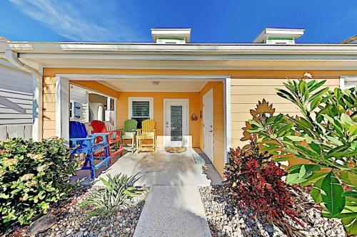 Parrot's Hideaway Townhouse