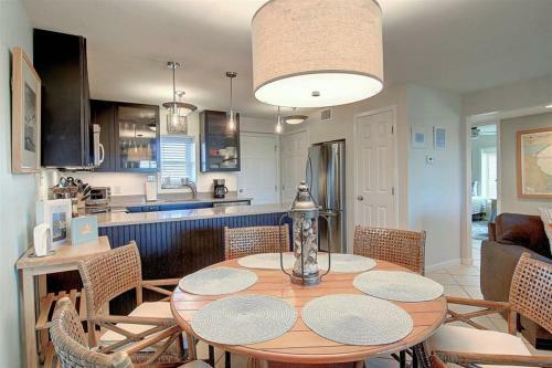 Apartamento Ir117 1st Floor Condo, 3 Bedroom, Shared Pools, Boardwalks