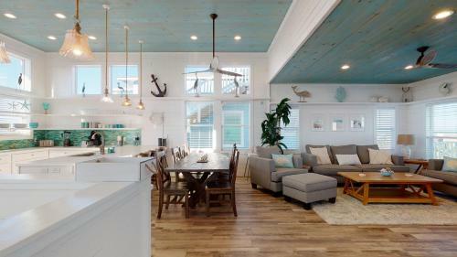 Vw64 Incredible 3 Story Gulf View Home With With An Elevator, Private Pool
