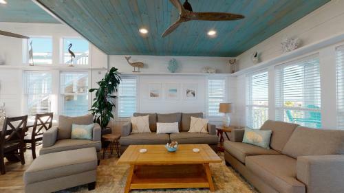 Vw64 Incredible 3 Story Gulf View Home With With An Elevator, Private Pool