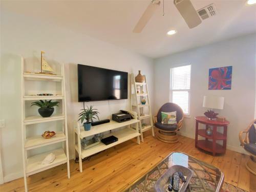Chic Charmer Home