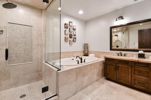 Arrowleaf Lodge - 3 Bed Condo #302