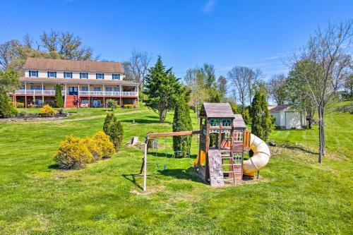 Villa Stunning Former Winery With Pool And Mtn Views!
