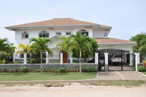 Hotel Olivia Resort Serviced Apartments And Bungalows