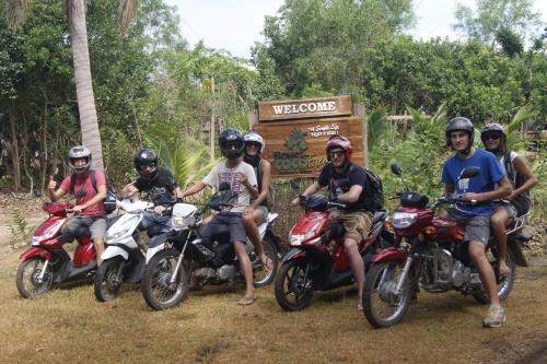 Albergue Bohol Coco Farm