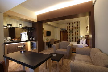 Kartika Graha Hotel