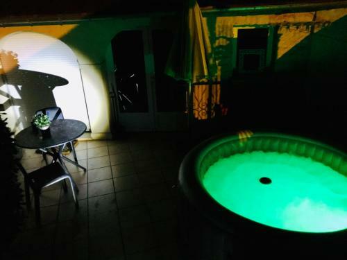 Bed & Breakfast Maison D'h�tes Spa Terrasse Parking Privatifs Nevers