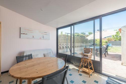Maison Avec V�randa Et Jardin � 5 Min Des Plages