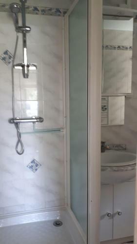 Apartamento La Maison Du Potier Proche de Guedelon
