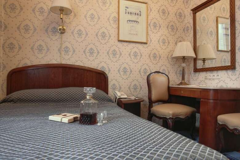 Grand Hotel