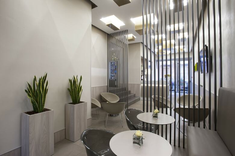 Hotel Gamma