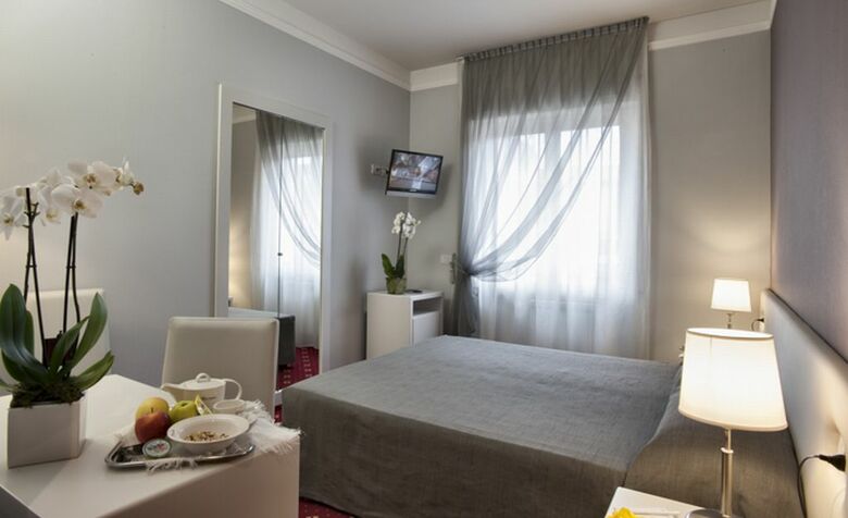 Hotel Gamma
