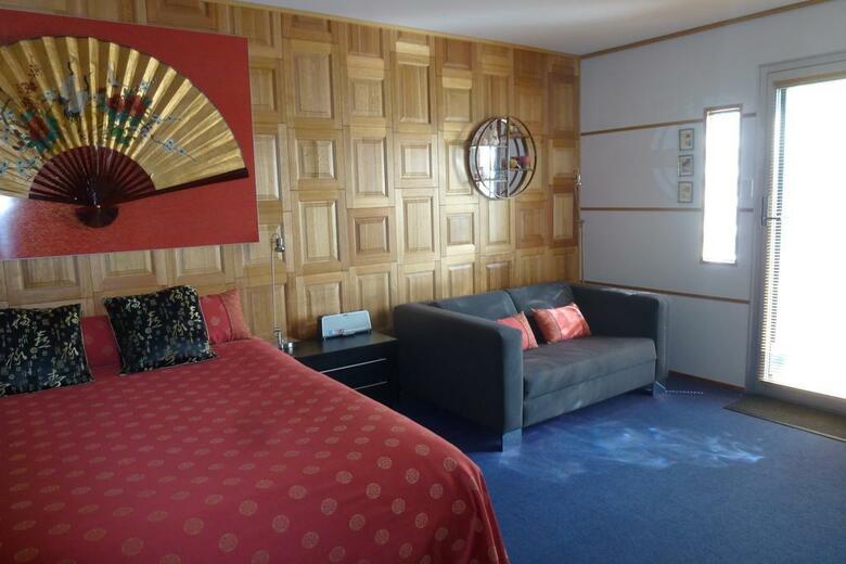 Hotel The Retreat At Froog Moore Park