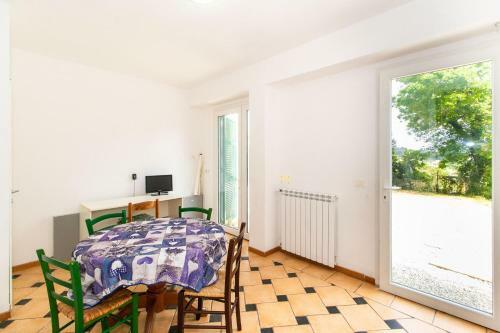 Chiavari Cozy Apartments In Villa With Shared Garden & Parking