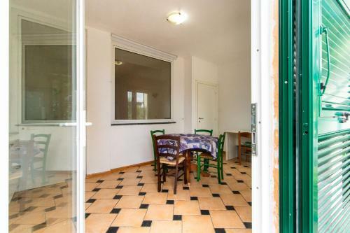 Chiavari Cozy Apartments In Villa With Shared Garden & Parking