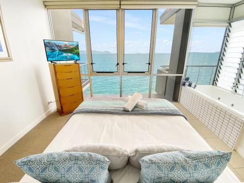 1 Bright Point Apartment 4502