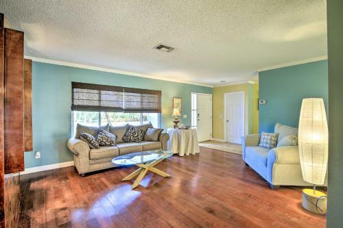Clean Single-story Home With Hot Tub - Pets Welcome!