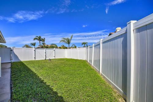 Clean Single-story Home With Hot Tub - Pets Welcome!