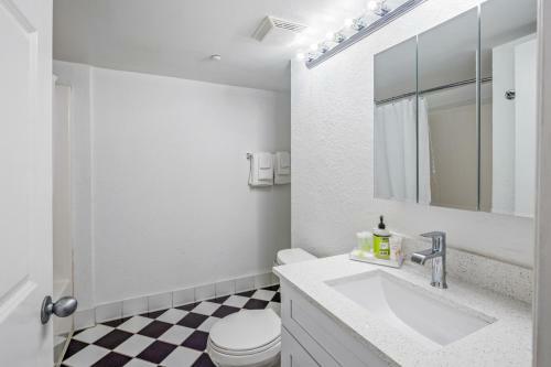 Salt Cay Suite 410