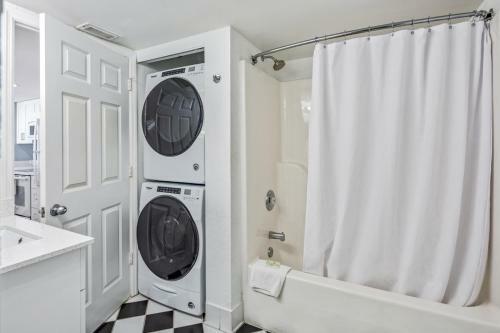 Salt Cay Suite 410