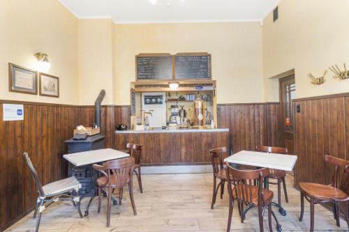 Bed & Breakfast Kawerna Obornicka Pod Or?em Noclegi