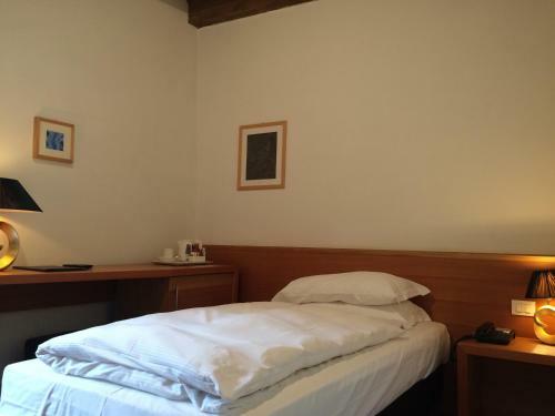 Hostal Relais Palazzo Lodron
