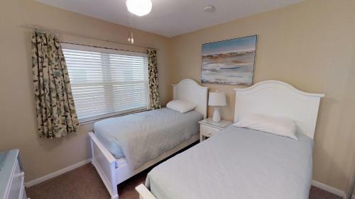 214 Madeira Norte Condo