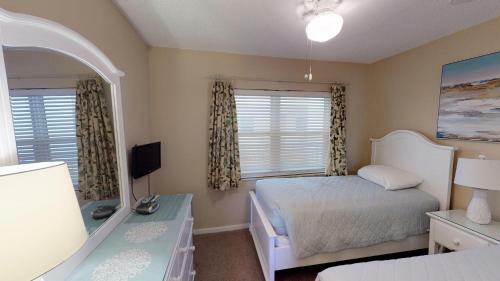 214 Madeira Norte Condo