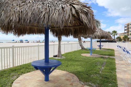 411 Beach Place Condos