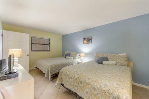 407 Beach Place Condos