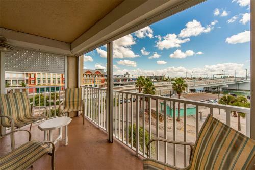 305 Beach Place Condos