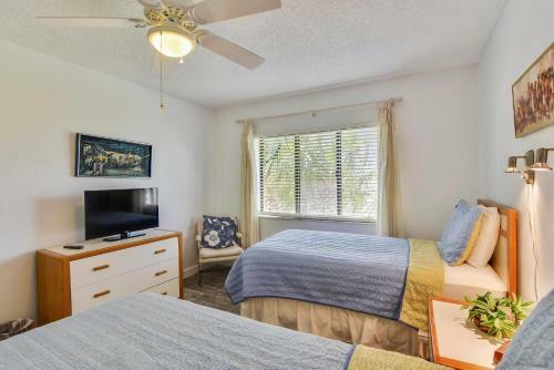 Land's End 301 Building 8 Beachfront End Condo, Gorgeous Updates