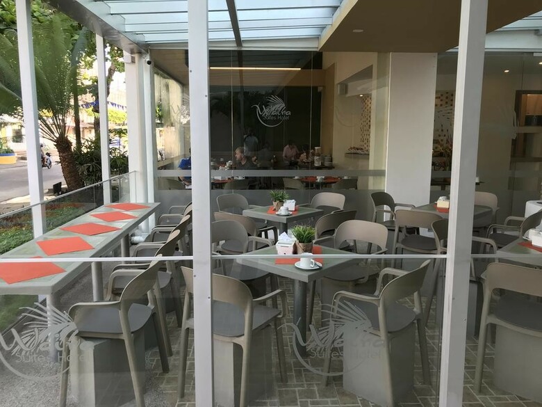 Hotel Waira Suites