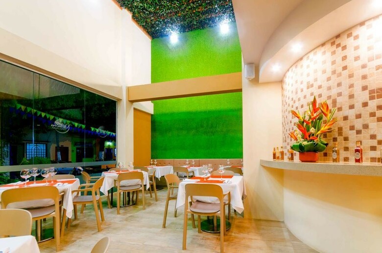 Hotel Waira Suites