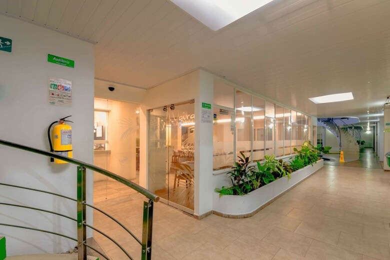 Hotel Waira Suites