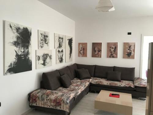 Sara's Apartments
