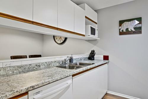 Apartamento The Norquay Pet-friendly 2 Bed With Mtn View