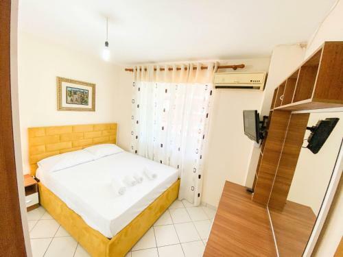 Comfortable Golem Beach Apartment