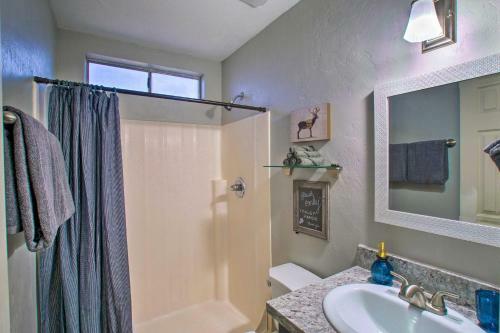 Mesa Az Oasis With Outdoor Pool And Yard Games!